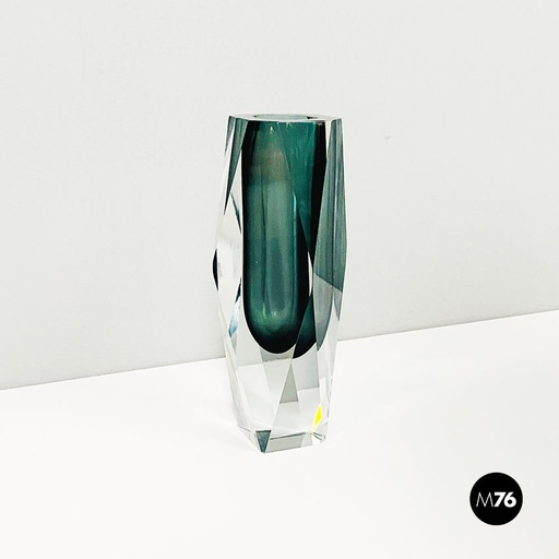 [2220002298] Vaso in vetro di Murano verde scuro, 1970 ca.