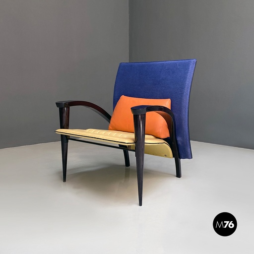 [2220002307] Poltrona in legno e pelle multicolore, 1980 ca.