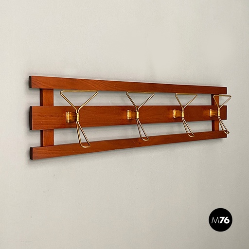 [2220002400] Appendiabiti da parete in legno e ottone, 1960 ca.