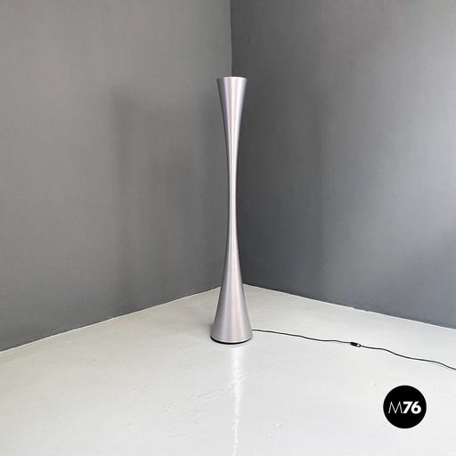 [2220002465] Lampada da terra in plastica argentata, 1990 ca.