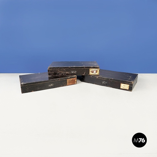 [2220003003] Scatole contenitore in legno e metallo, primi del 1900 ca.